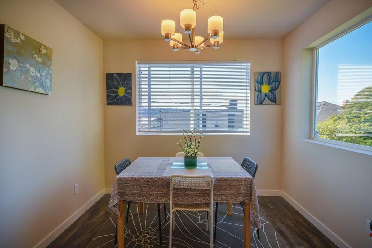 A-Seattle Urban Village- Orcas- Roof Top View Deck Exterior photo